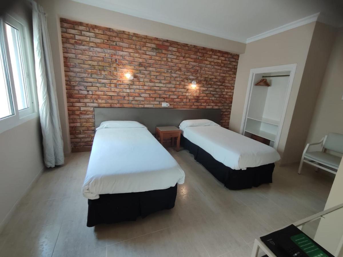 Hostal Mar Del Plata (Adults Only) El Arenal  Exteriér fotografie