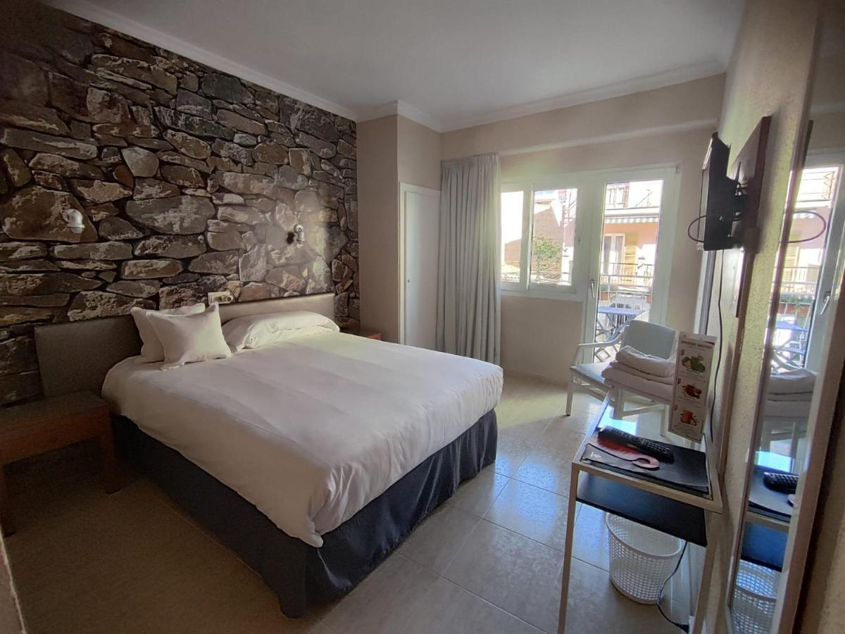 Hostal Mar Del Plata (Adults Only) El Arenal  Exteriér fotografie