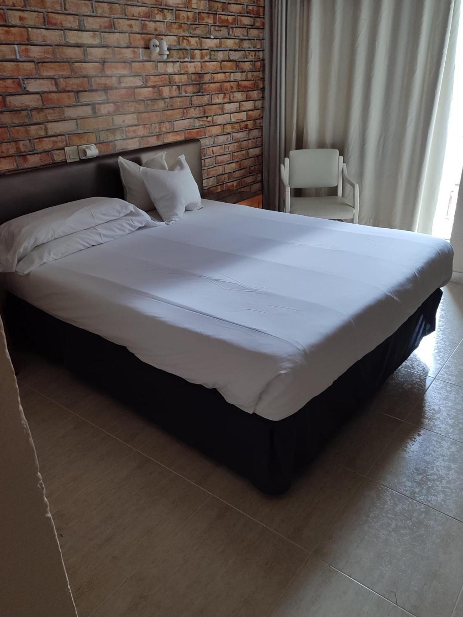 Hostal Mar Del Plata (Adults Only) El Arenal  Exteriér fotografie
